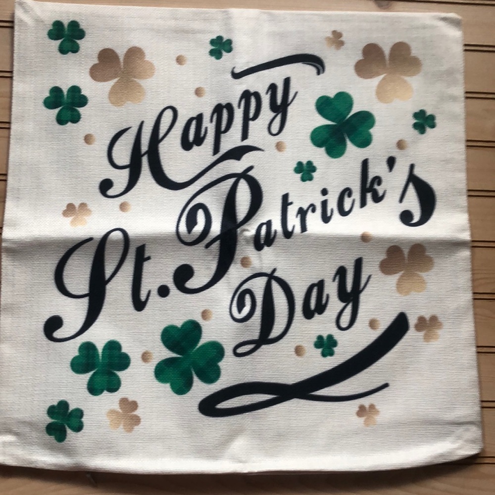 Happy St Patrick’s Day Shamrock Pillow‎ Cover NWOT